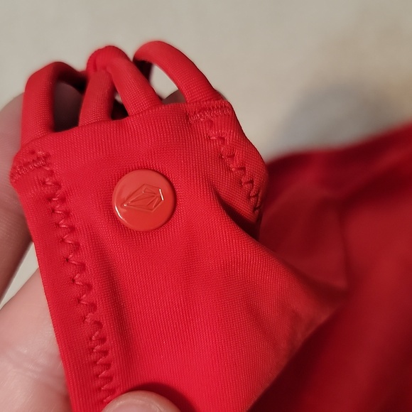 🆕️ Volcom Simply Solid Full Hipster Bikini Bottom - Picture 5 of 9